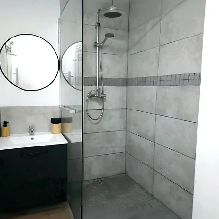 Cosy & Spacieux Hypercentre アパート