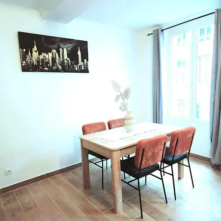 Cosy & Spacieux Hypercentre Apartment *